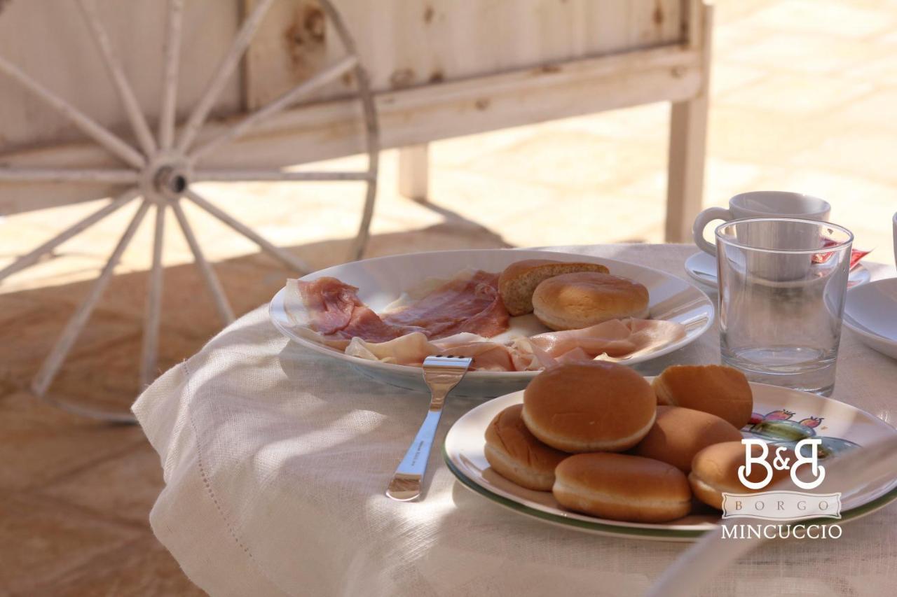 Borgo Mincuccio Bed and Breakfast Ostuni Exteriör bild